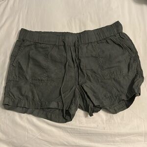 Caslon Olive Shorts